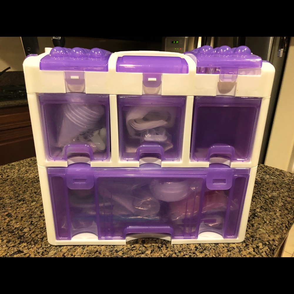 Wilton Caddy with tshirt cake pan